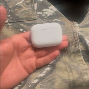 Wireless Earbud Headphones - White